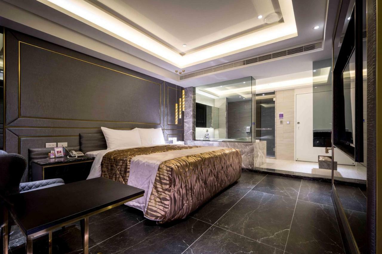 Ouge Motel - Fengshan Kaohsiung Bagian luar foto