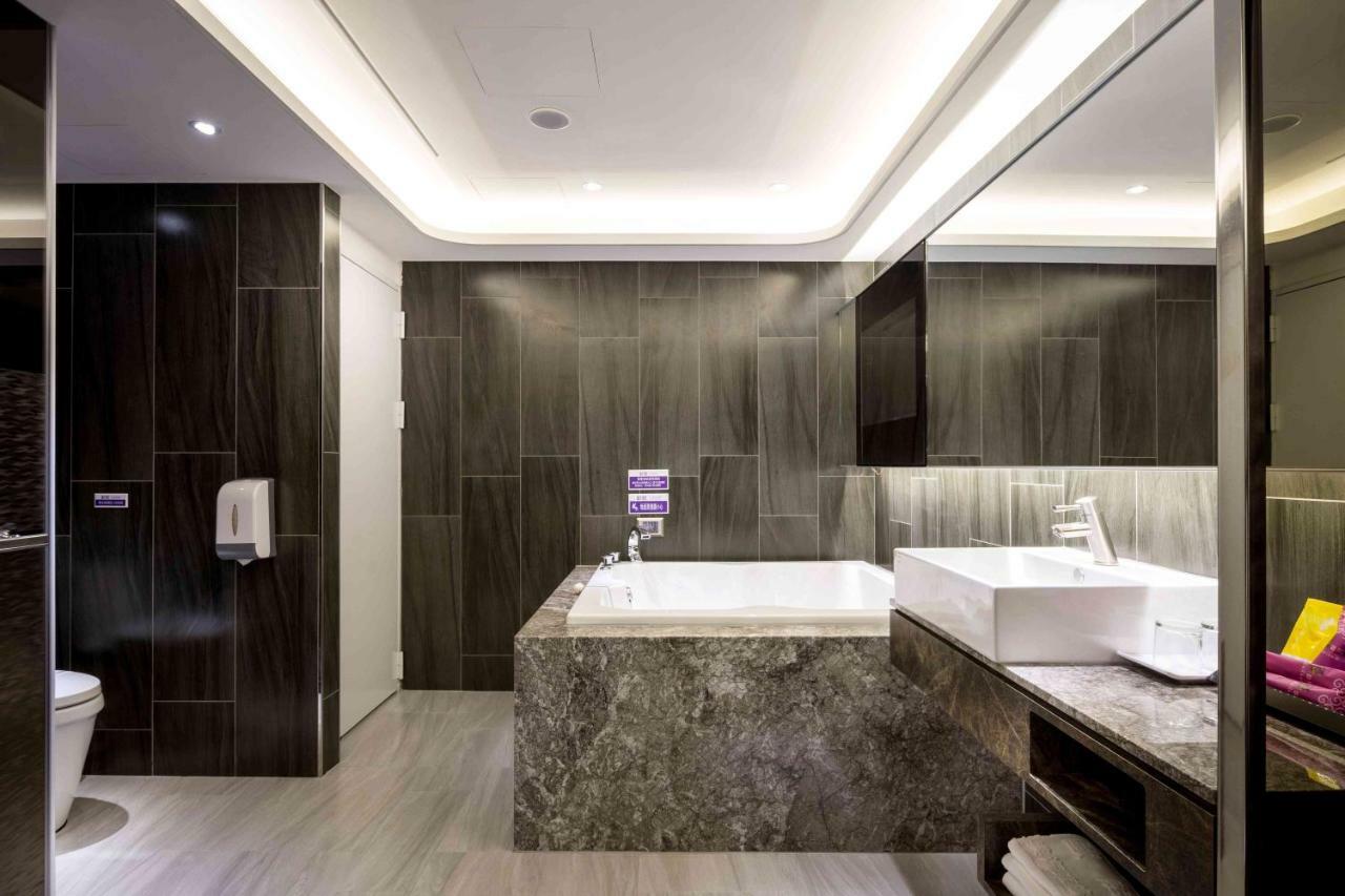 Ouge Motel - Fengshan Kaohsiung Bagian luar foto